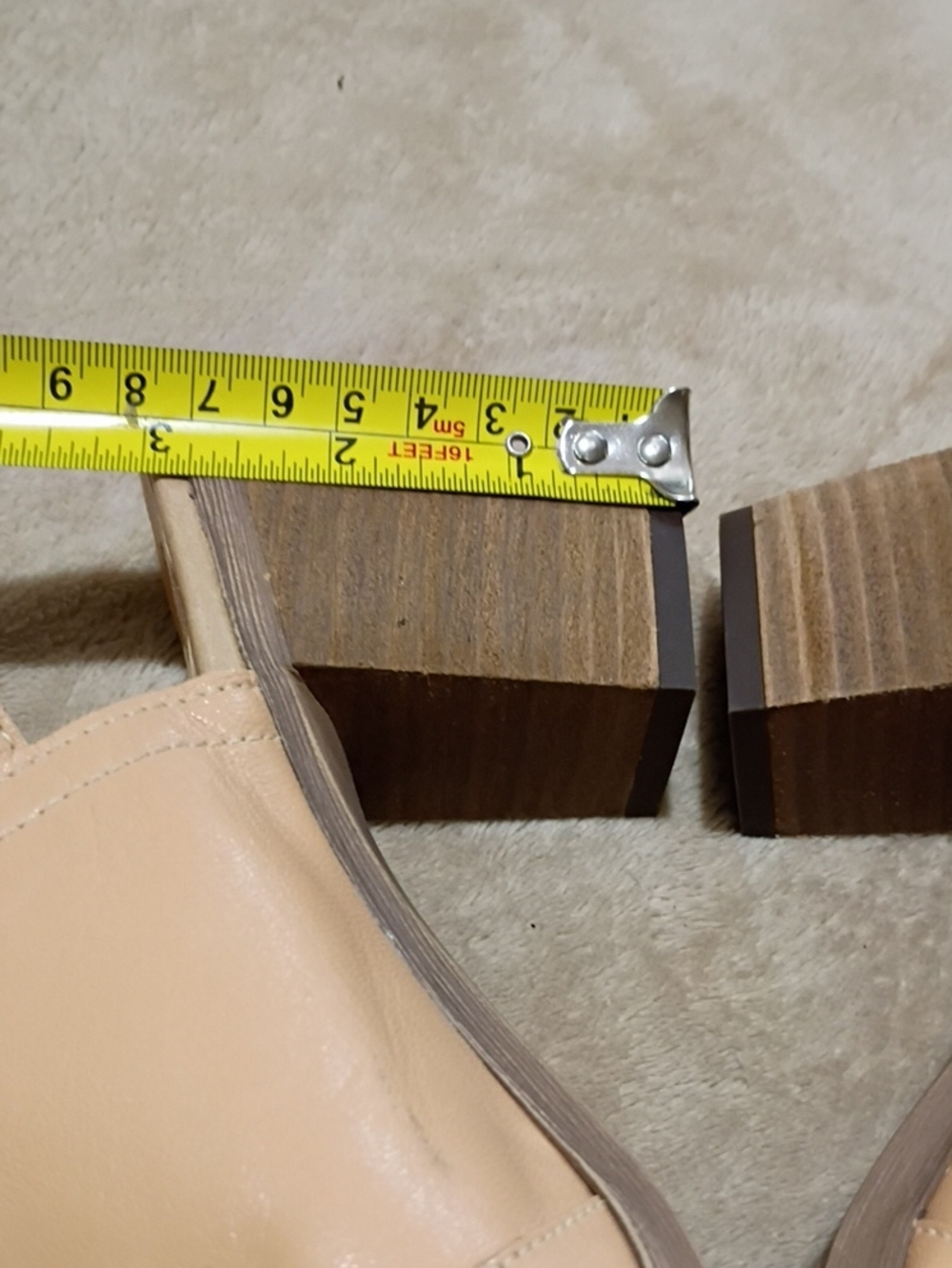 NWT.Tan Leather Block Heel Sandals - Picture 7 of 9